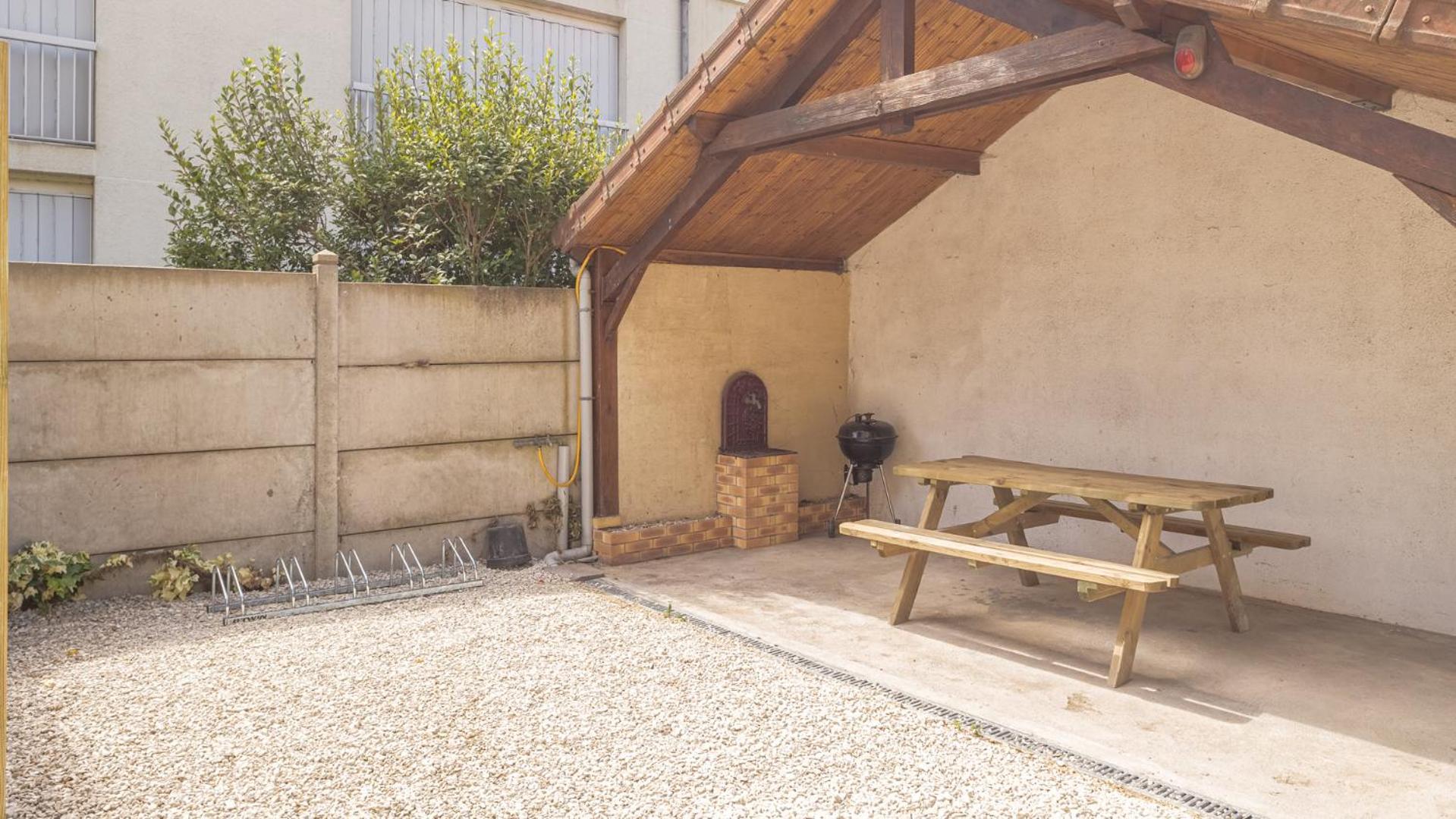 Bonappart 1 - Charme Napoleonien & Confort Troyes Exterior foto